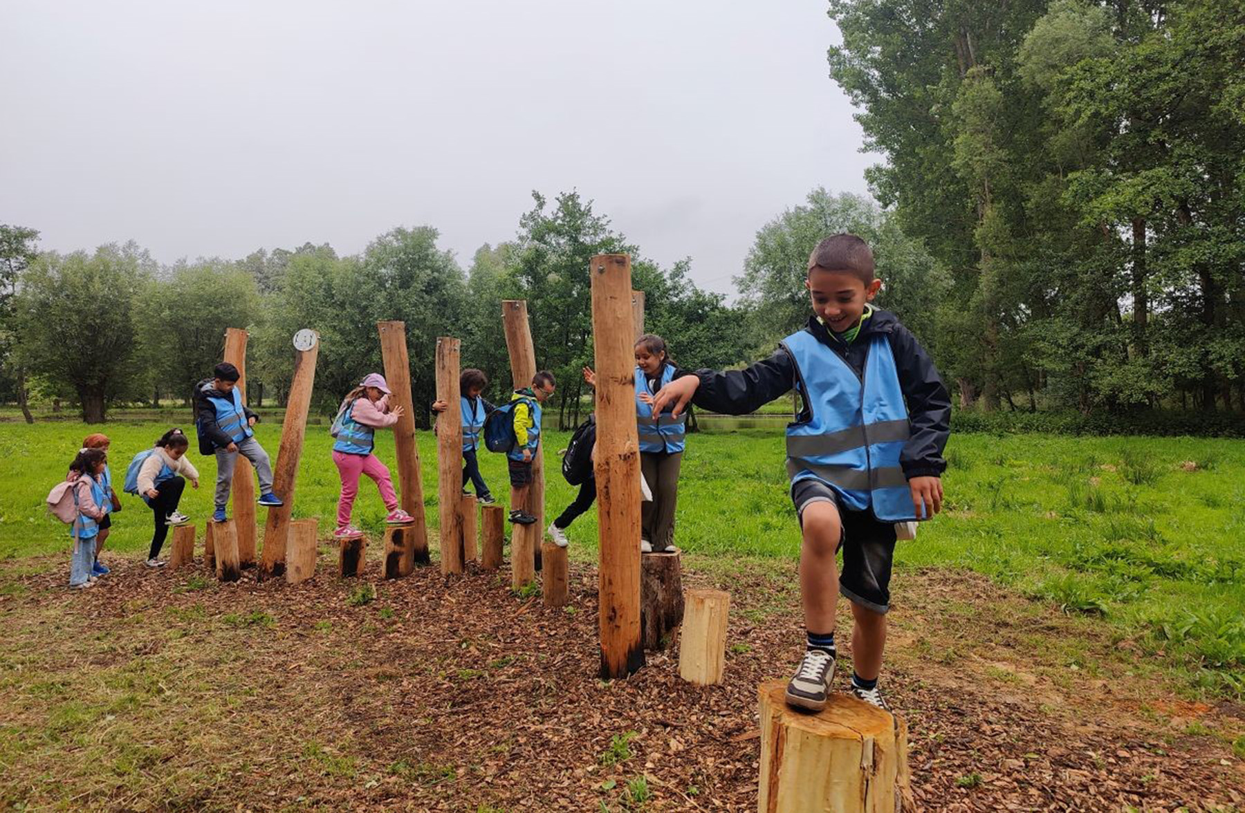 Kinderen op multimovepad