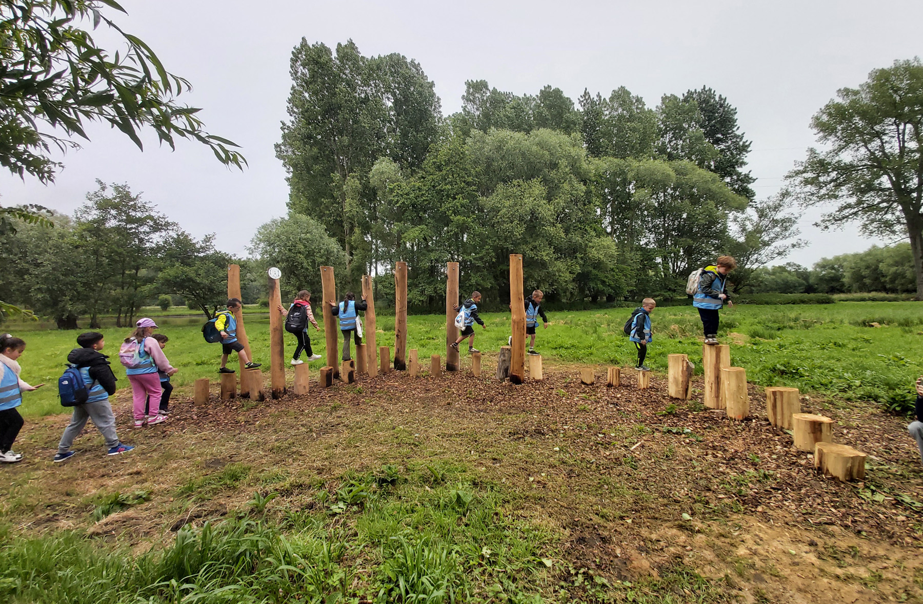 Kinderen op multimovepad